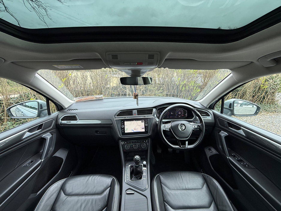 2020 Volkswagen Tiguan - image 10