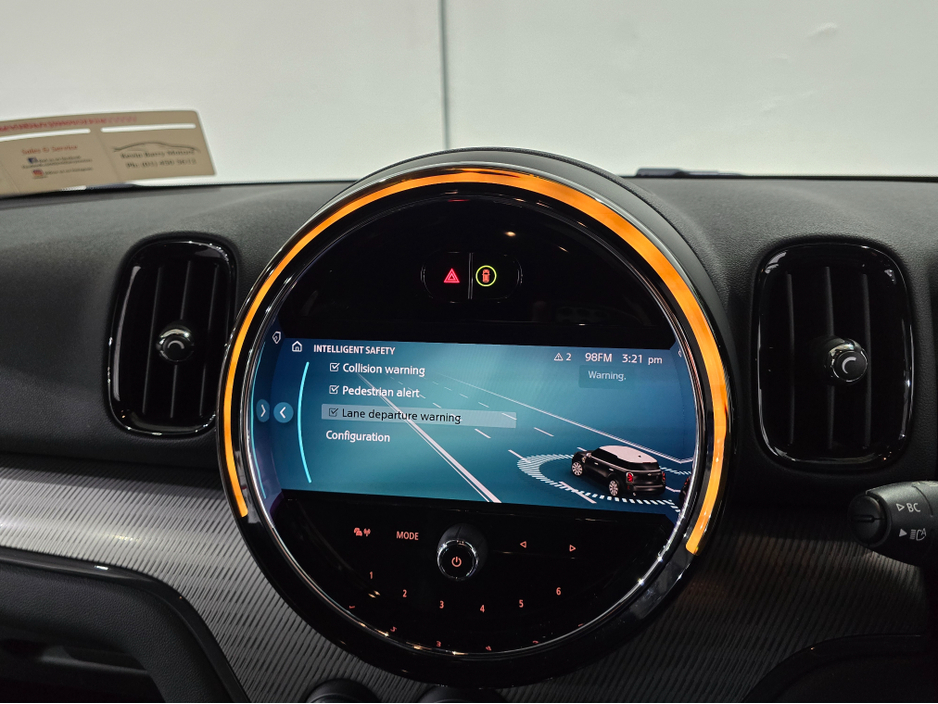 2023 MINI Countryman - image 23