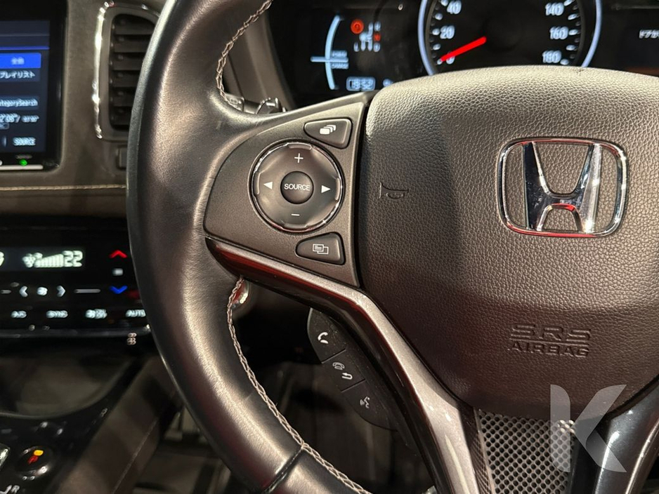 2021 Honda Vezel 1.5 HYBRID - RS EDITION - BLACK HALF LEATHER - PADDLE SHIFT - CRUISE CONTROL - FACTORY ALLOYS - €25,950