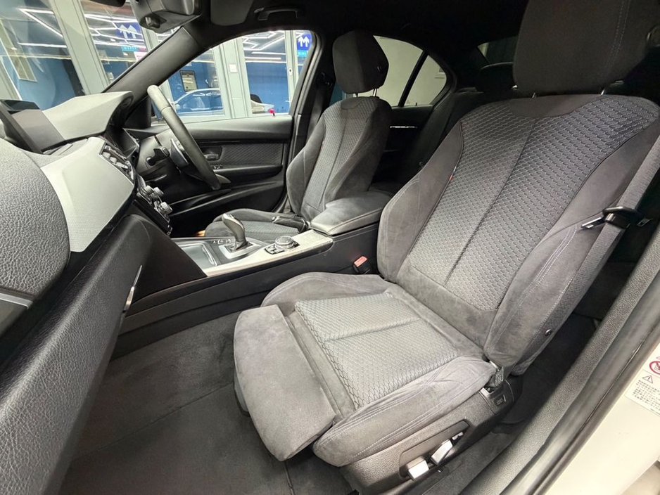 2016 BMW 3 Series - image 26