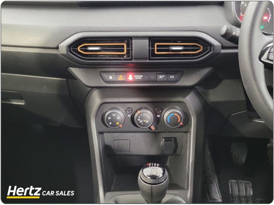 2023 Dacia Sandero Stepway - image 14