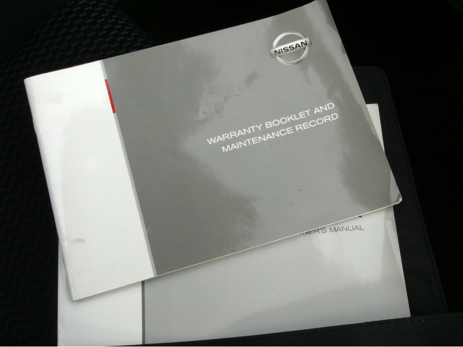 2015 Nissan Pulsar - image 26