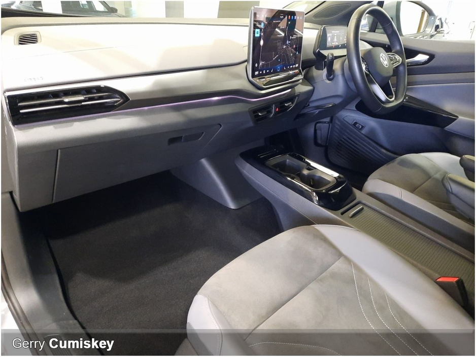 2025 Volkswagen ID.5 - image 4