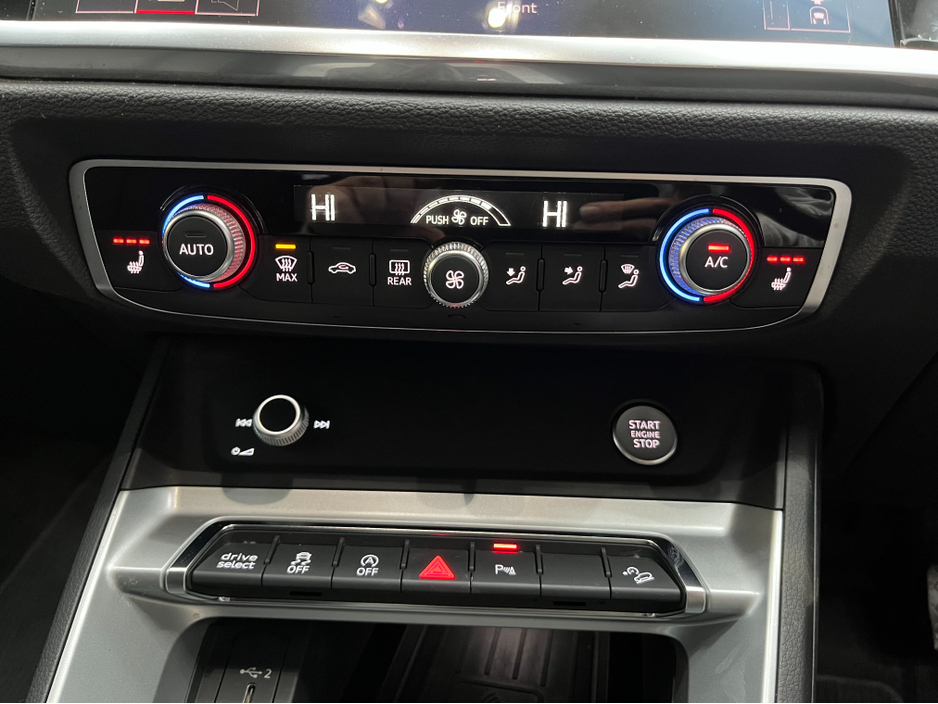 2020 Audi Q3 €29950! 2020 AUDI Q3 35TDI QUATTRO ADVANCED 2.0 AUTOMATIC / CRUISE CONTROL / 360° PARKING CAMERA / ELECTRIC HEATED SEATS / APPLE CARPLAY €29,950