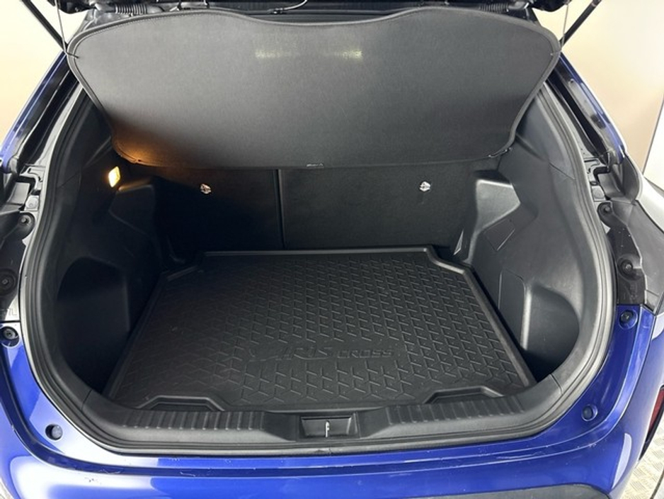 2023 Toyota Yaris Cross HYBRID LUNA SPORT €27,950