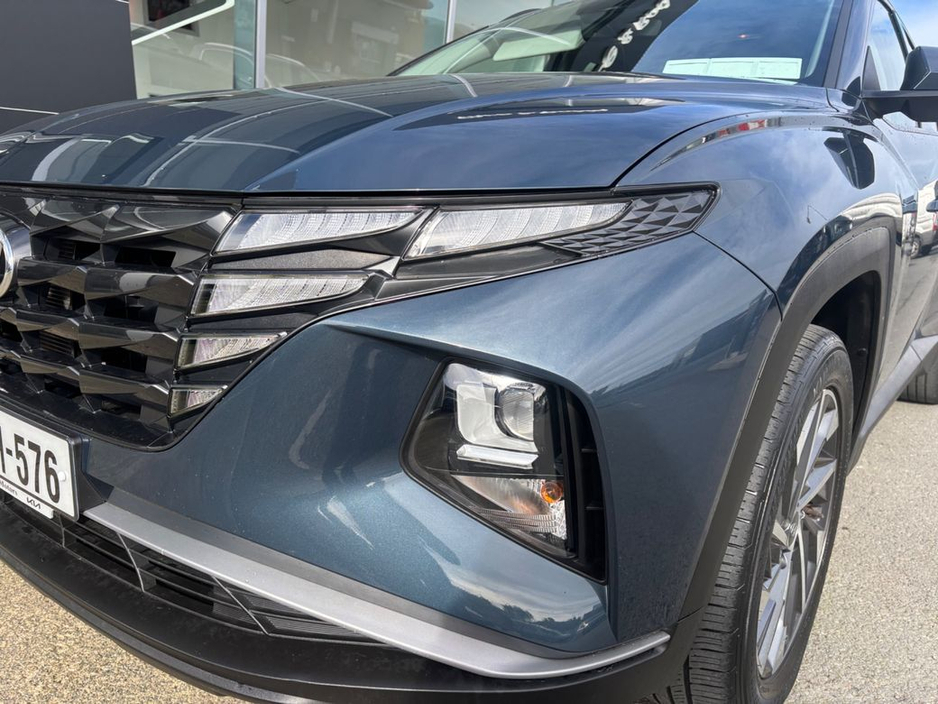 2023 Hyundai Tucson - image 3