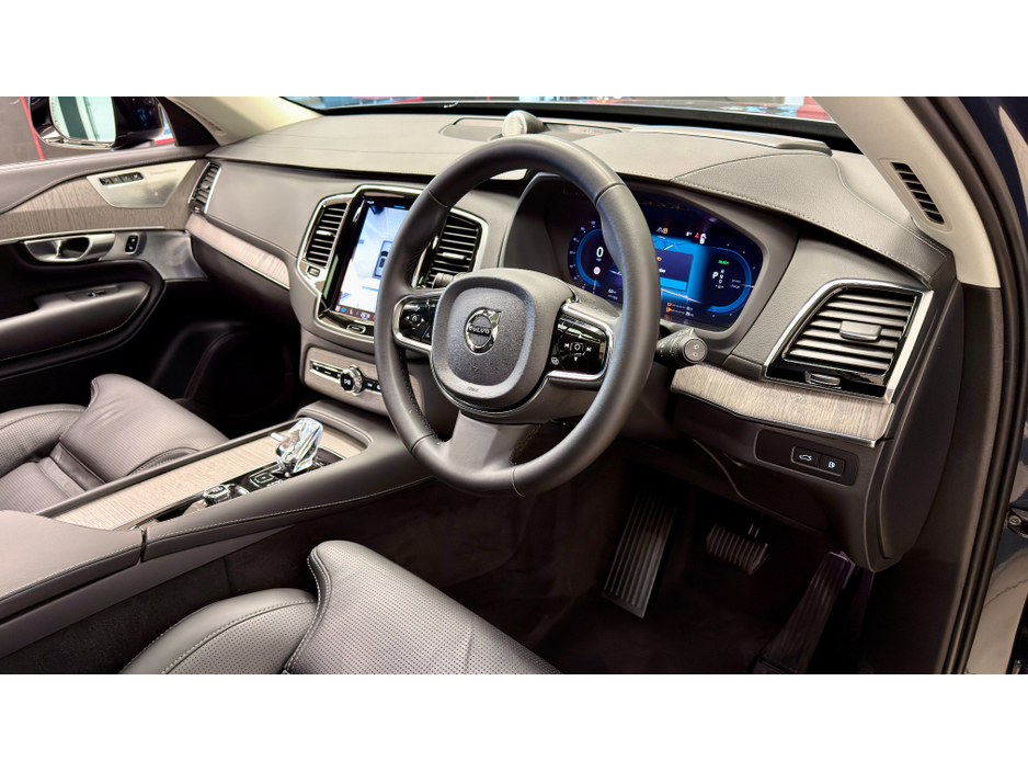 2023 Volvo XC90 ULTIMATE T8 RECHARGE AWD €65,500