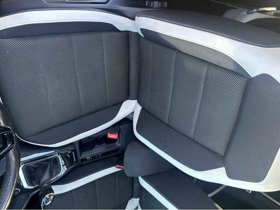 2019 Volkswagen T-Roc SPORT 2.0 TDI with pan roof €20,995