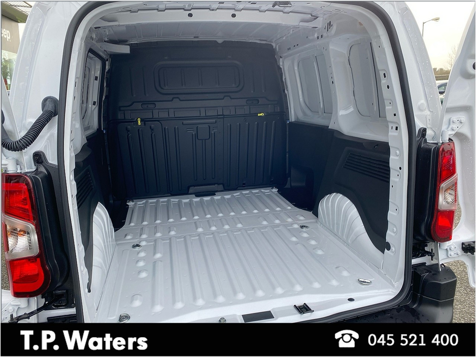 2026 Fiat Doblo - image 11