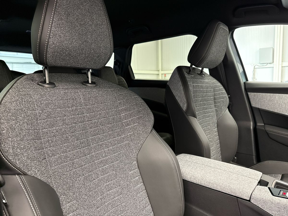 2026 Peugeot 5008 - image 24