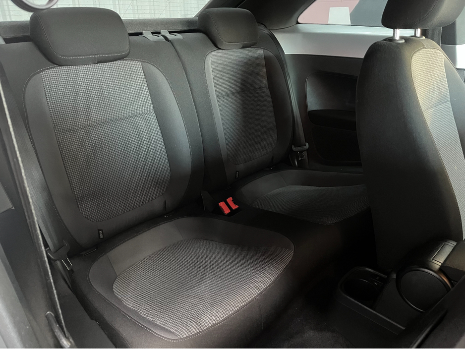 2014 Volkswagen Beetle €10950 2014 VOLKSWAGEN BEETLE DESIGN 1.2 AUTOMATIC €10,950