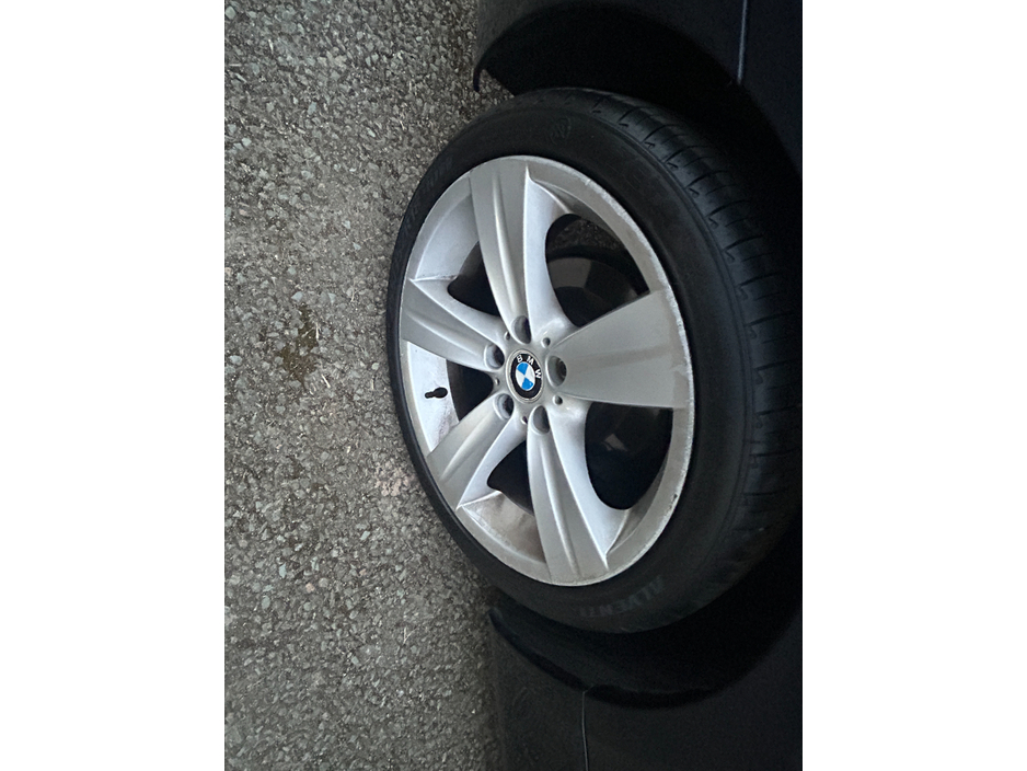 2008 BMW 3 Series - image 8