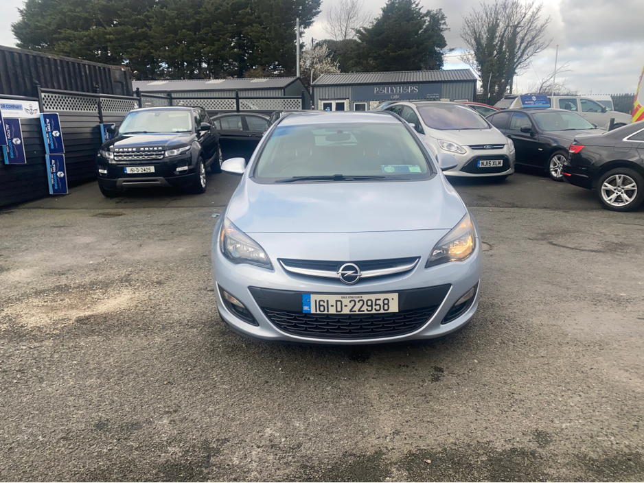 2016 Opel Astra - image 14