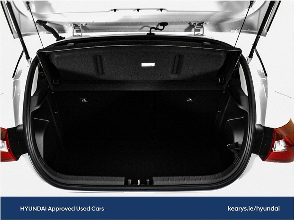 2022 Hyundai i20 - image 9