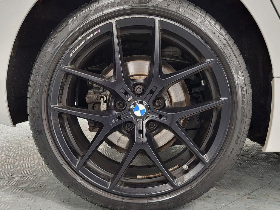 2024 BMW 1 Series - image 14