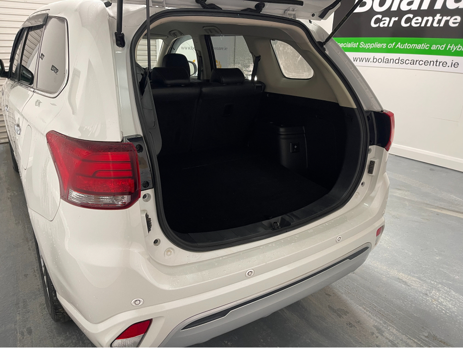 2018 Mitsubishi Outlander (Low Km's) HYBRID 2.4 PHEV AUTOMATIC 5DR MODEL  www.bolandscarcentre.ie €20,900