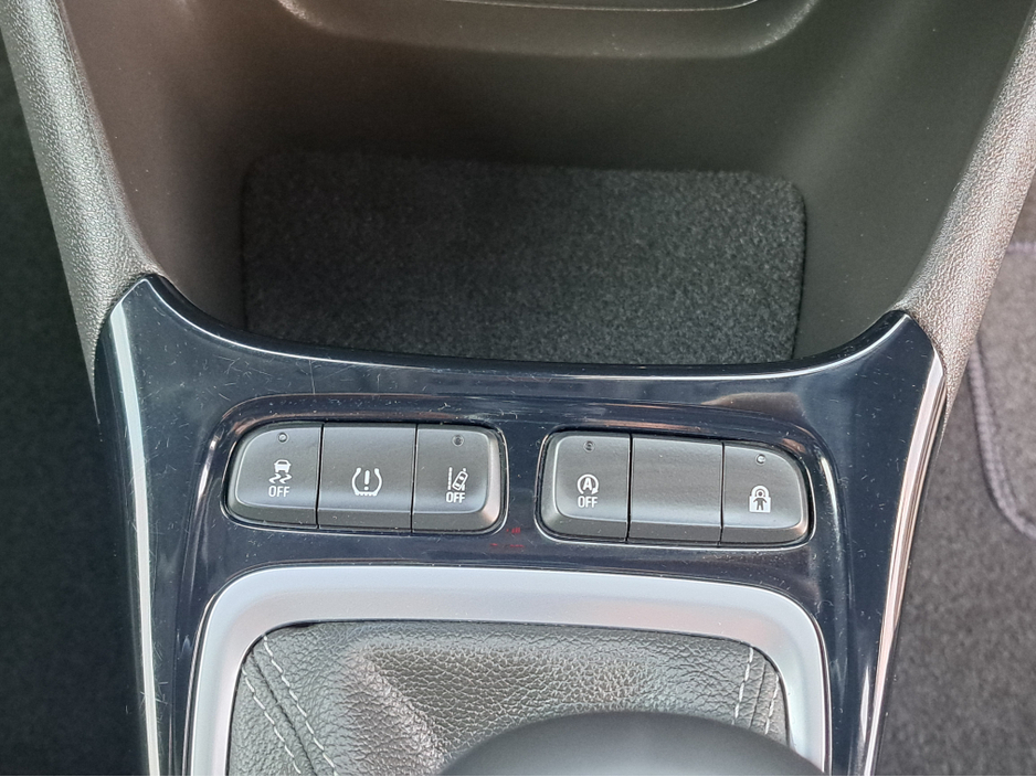 2022 Opel Crossland ULTIMATE 1.2TURBO 130BHP **LEATHER/SUEDE INTERIOR** €19,950
