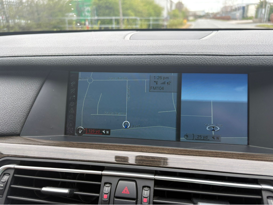 2011 BMW 7 Series - image 12