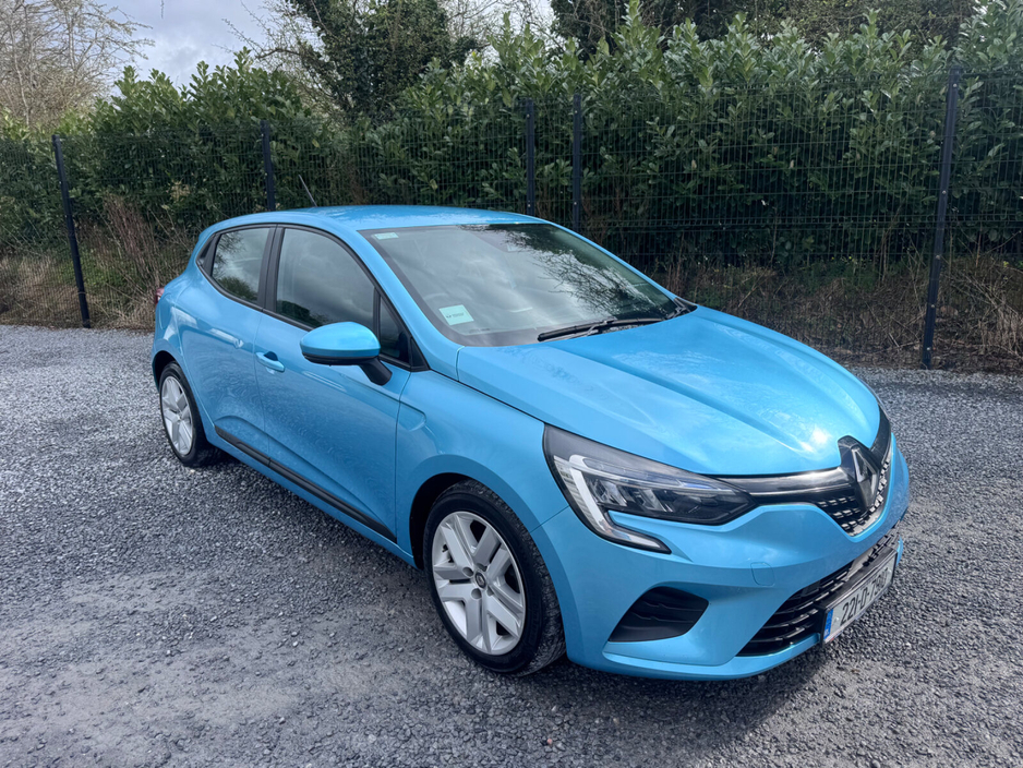 2022 Renault Clio - image 14