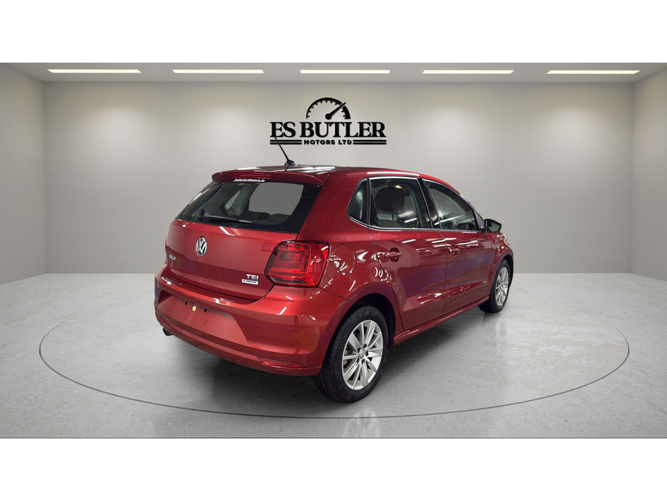 2016 Volkswagen Polo  €12,900
