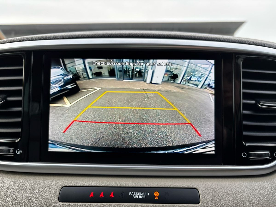 2021 Kia Sportage - image 18