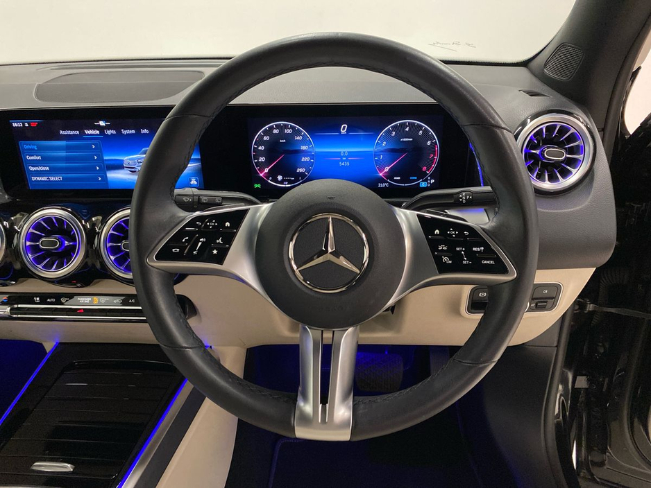 2025 Mercedes-Benz GLB - image 16