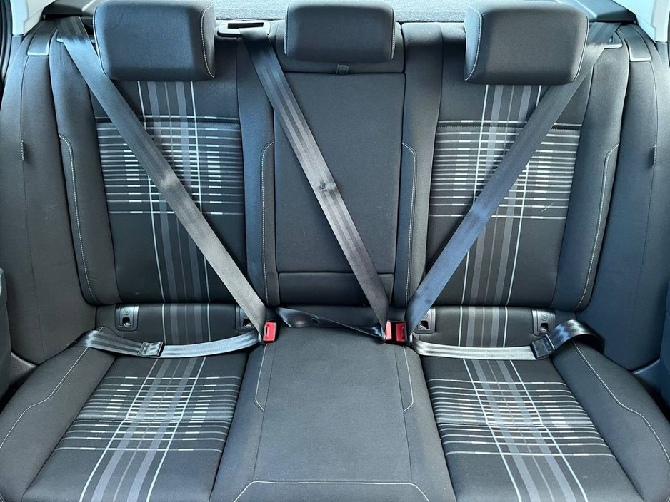 2015 Volkswagen Golf R-LINE PACK 1.2 TSI AUTO // LOUNGE EDITION // NEW 19" ALLOYS // REVERSE CAMERA // ADAPTIVE CRUISE CONTROL €13,900