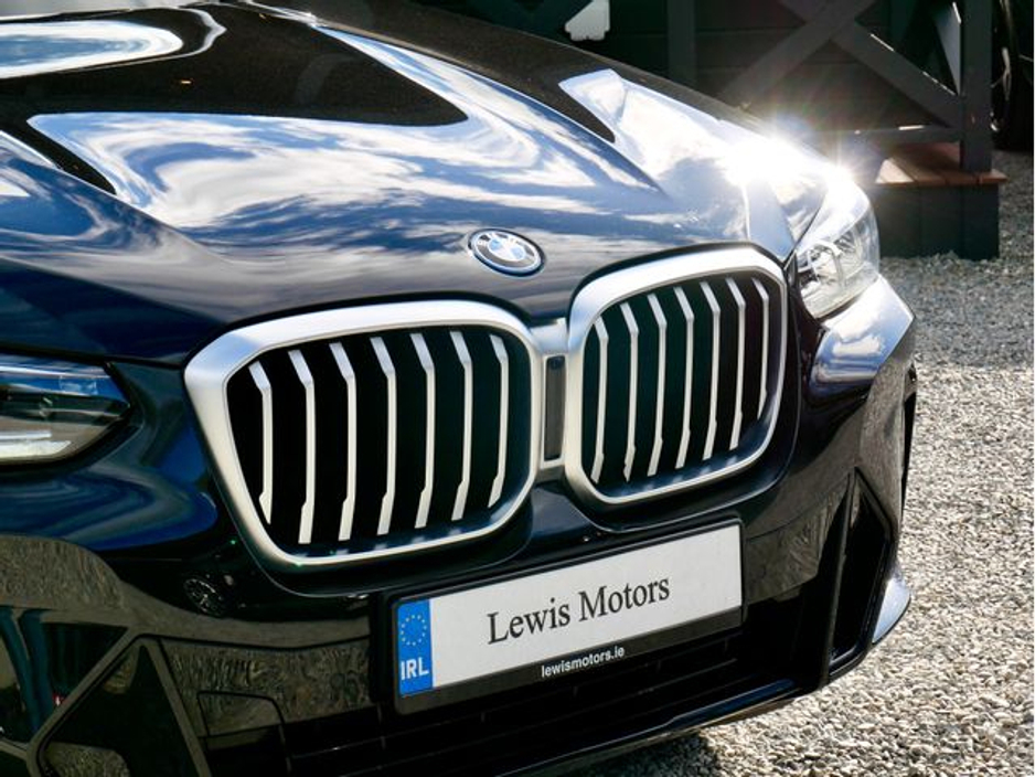 2024 BMW X3 - image 8