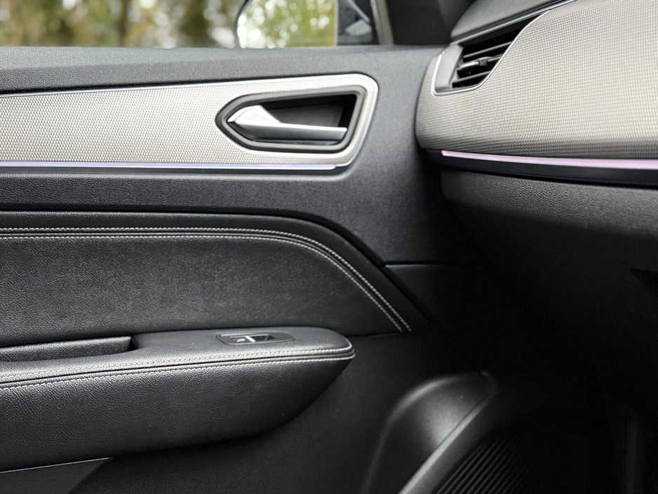 2022 Renault Arkana - image 14