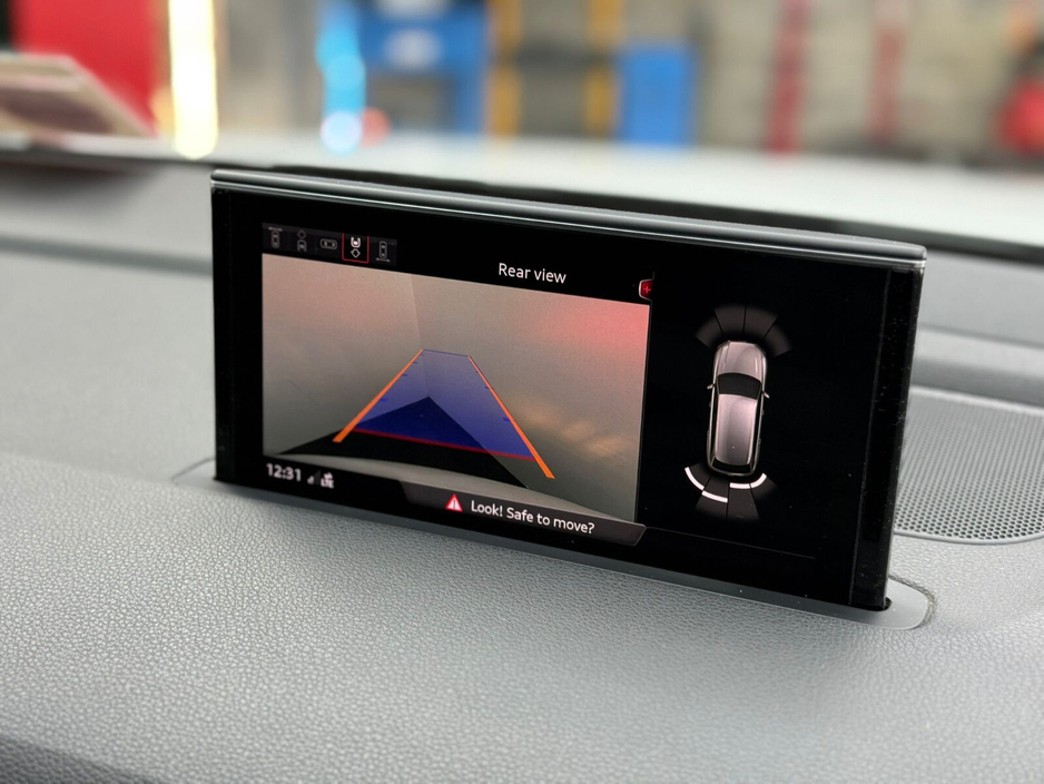 2018 Audi Q7 - image 13