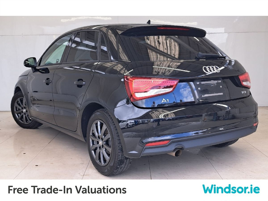 2017 Audi A1 - image 2