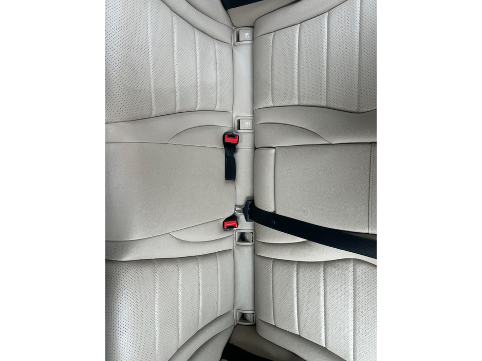 2016 Mercedes-Benz C Class - image 14