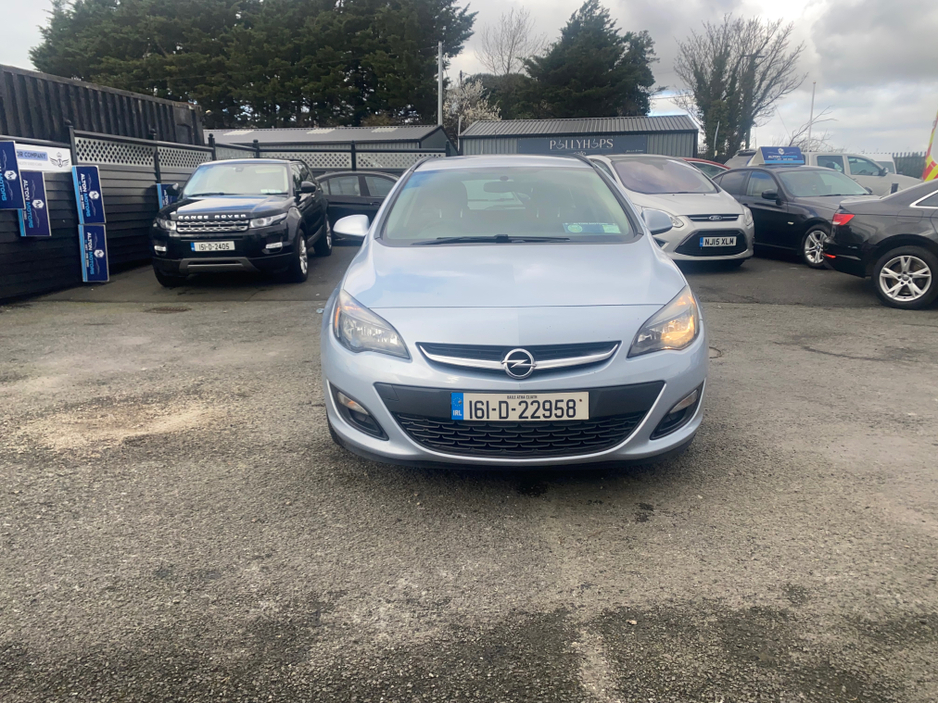 2016 Opel Astra - image 10