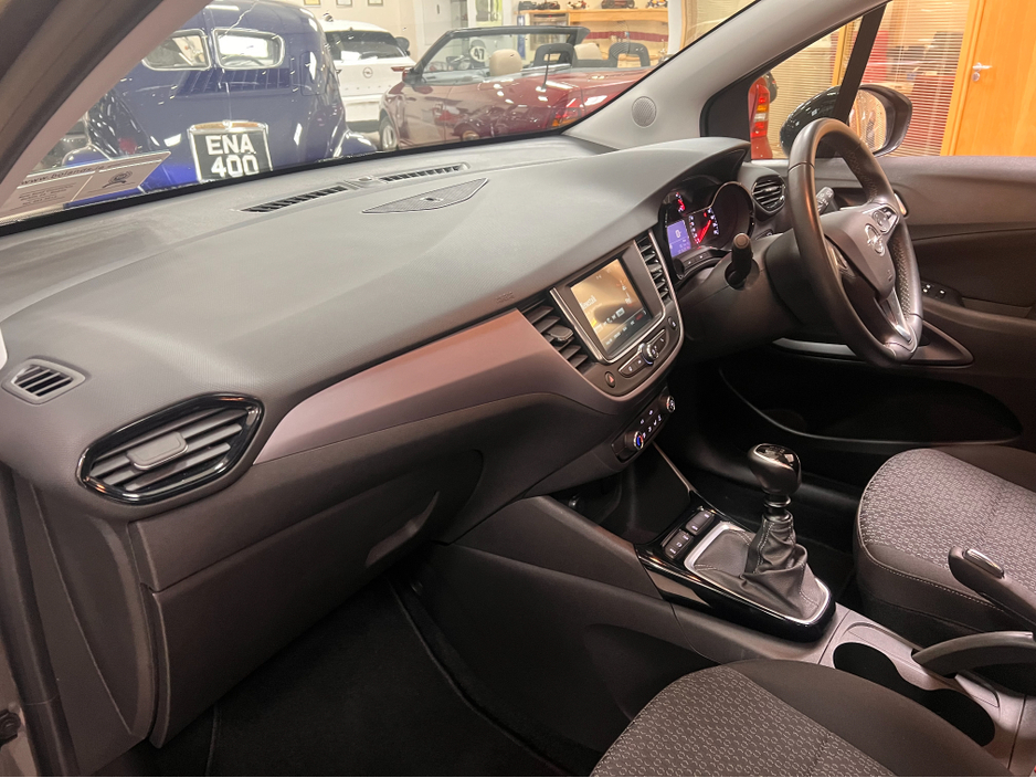 2024 Opel Crossland X **DIESEL 2024**Best Value As New Opel Crossland 6 Speed Manual Apple Car Play  www.bolands.ie Est.1955 €21,950