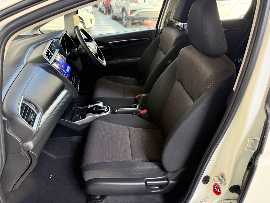 2015 Honda Fit - image 18