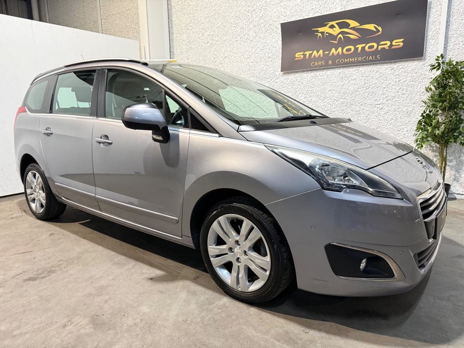 2016 Peugeot 5008 - image 4