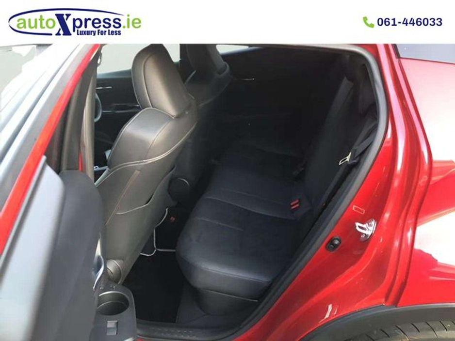 2020 Toyota C-HR - image 4