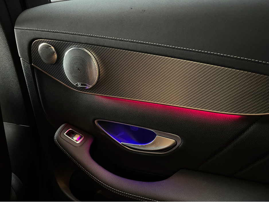 2020 Mercedes-Benz EQC - image 18