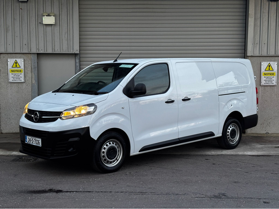 2024 Opel Vivaro - image 3