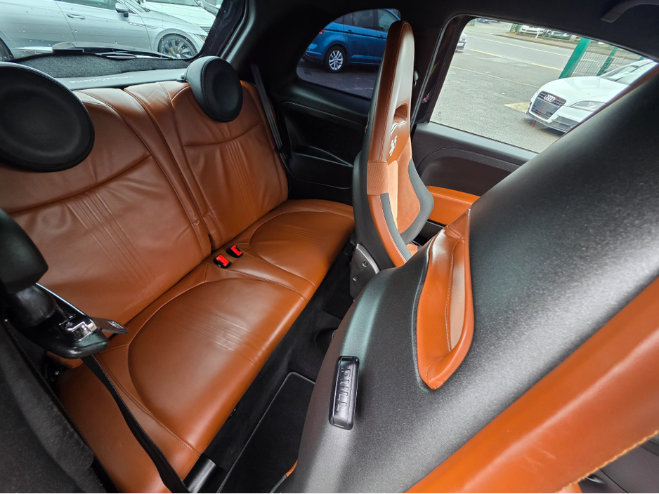 2017 Abarth 595 - image 7