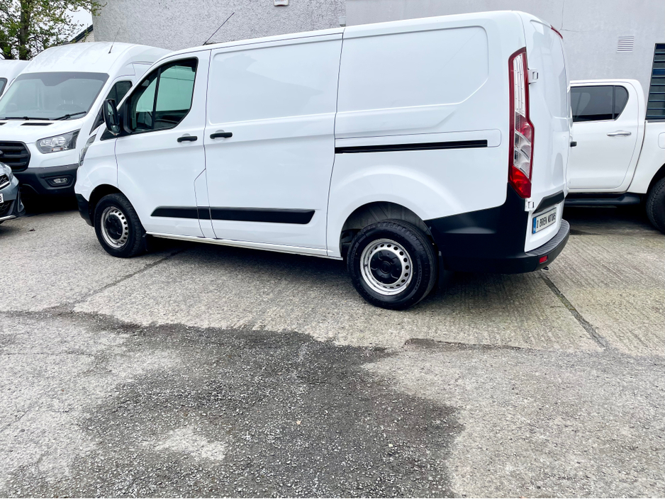 2022 Ford Transit Custom - image 26