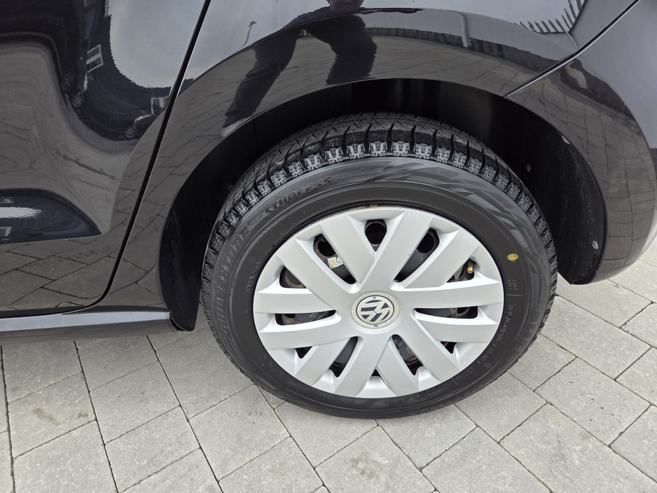 2012 Volkswagen Polo - image 19