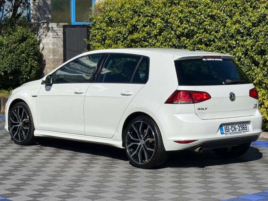 2015 Volkswagen Golf - image 5