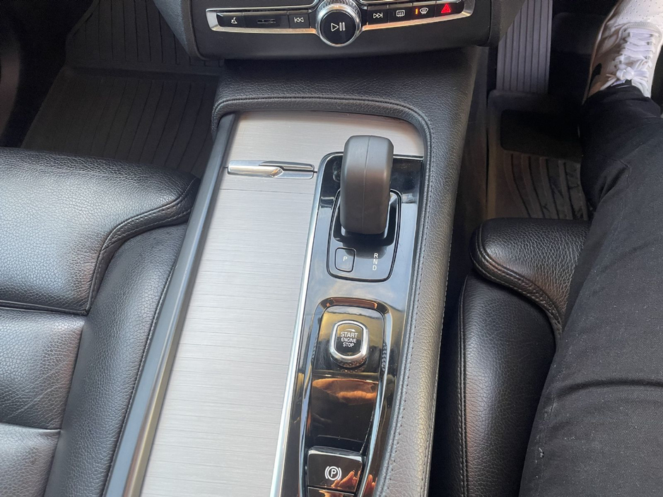2021 Volvo XC90 Momentum