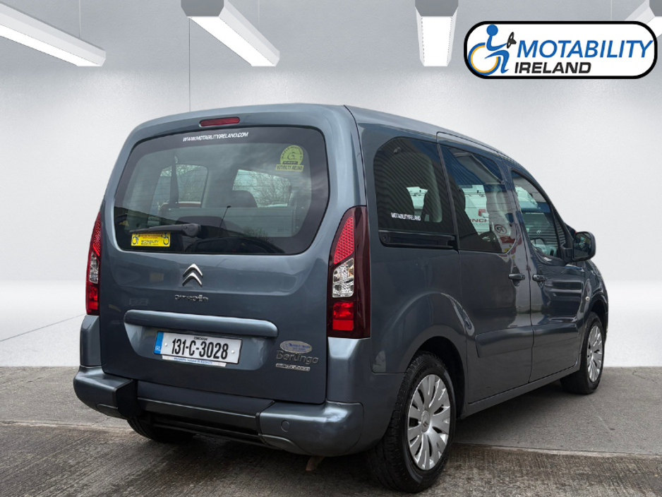 2013 Citroen Berlingo Multispace - image 2