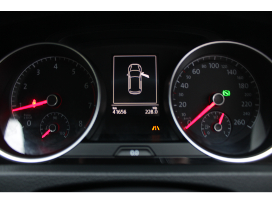 2013 Volkswagen Golf 1.4TSI HIGHLINE PLUS 140BHP 5DR HATCHBACK AUTO // ONLY 42,000KMS //  BUY WITH CONFIDENCE AA AND SIMI APPROVED DEALER 2026 // FINANCE ARRANGED // ALL TRADE INS WELCOME // €11,950