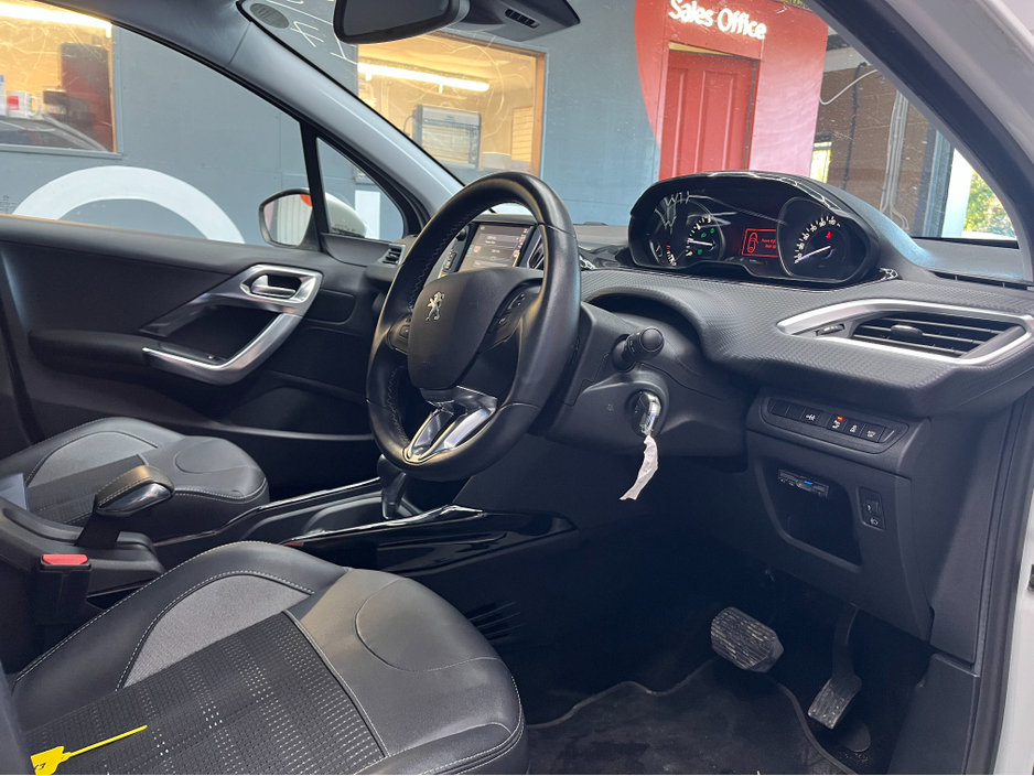 2017 Peugeot 2008 €12950! 2017 PEUGEOT 2008 1.2 AUTOMATIC €12,950