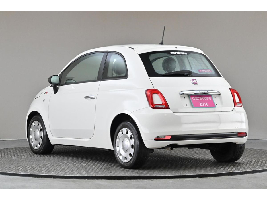 2016 Fiat 500 - image 7