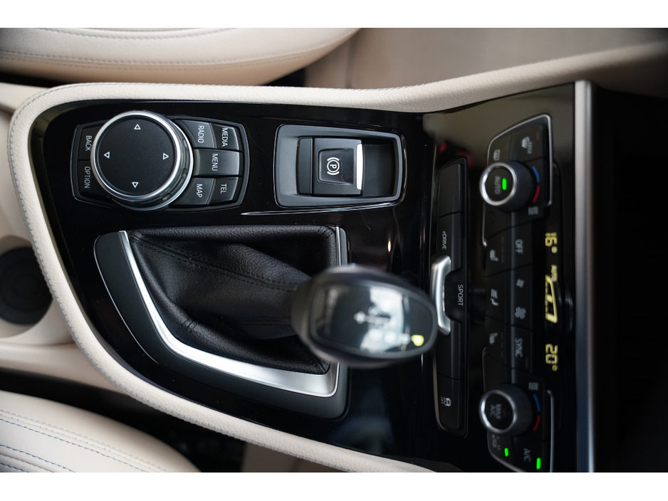 2016 BMW 2 Series Active Tourer - image 16