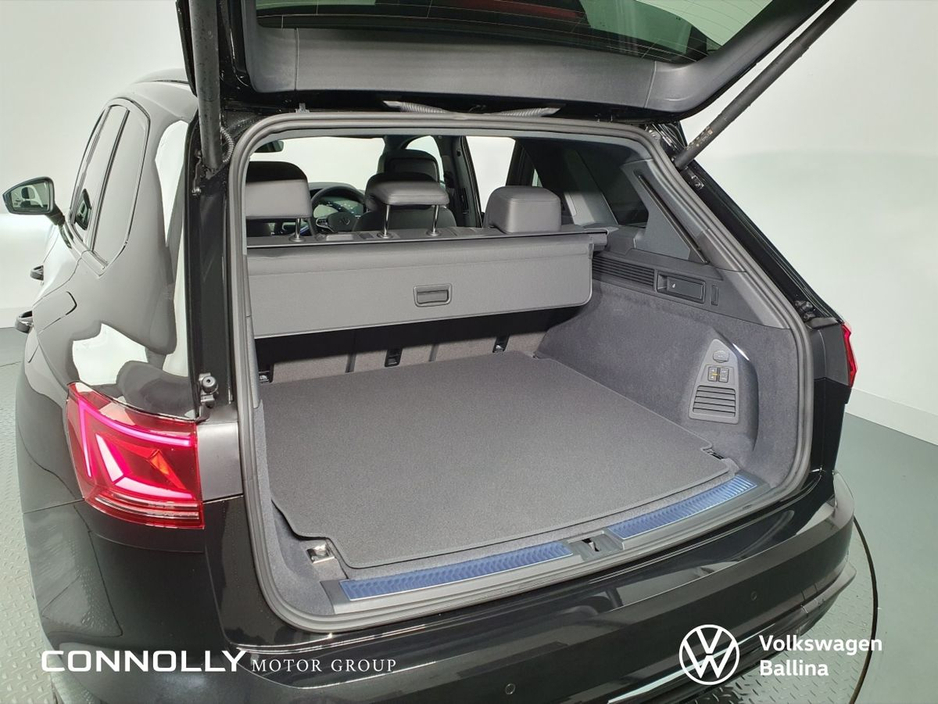 2026 Volkswagen Touareg R HYBRID 462BHP